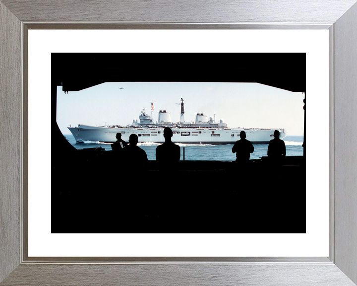 HMS Invincible R05 Invincible Class Aircraft Carrier March 1998