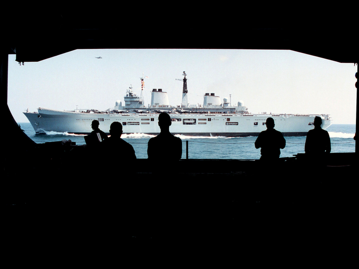 HMS Invincible R05 Invincible Class Aircraft Carrier March 1998