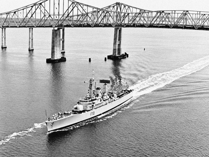 HMS Aurora F10 Leander Class Frigate 1972