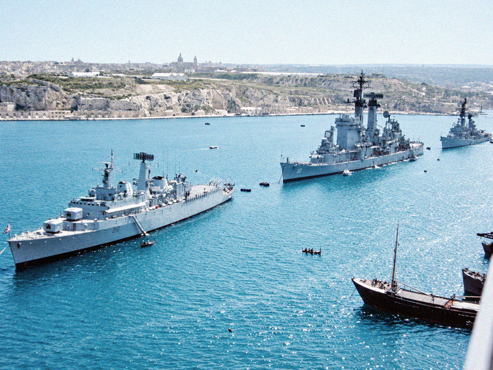 HMS London D16 County Class Destroyer 1971 Grand Harbour Malta