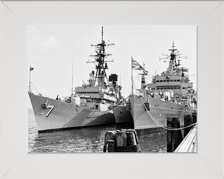HMS Blake C99 Tiger Class Light Cruiser 1975 Manila