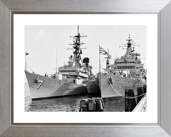 HMS Blake C99 Tiger Class Light Cruiser 1975 Manila
