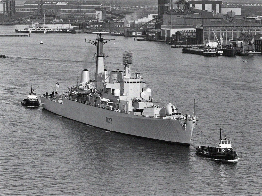 HMS Bristol D23 Type 82 Destroyer Amsterdam 1973 With Tugs