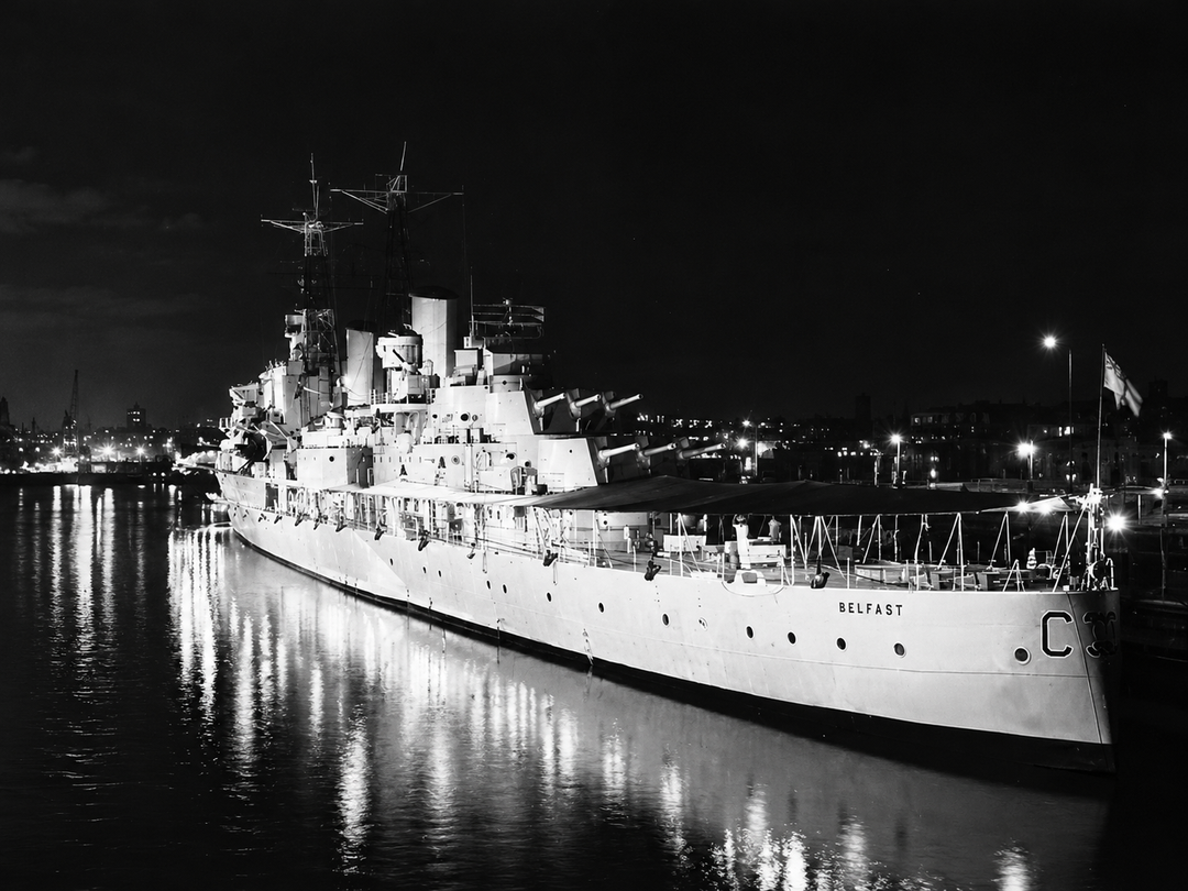 HMS Belfast C35 Town Class Light Cruiser Hawaii 1962
