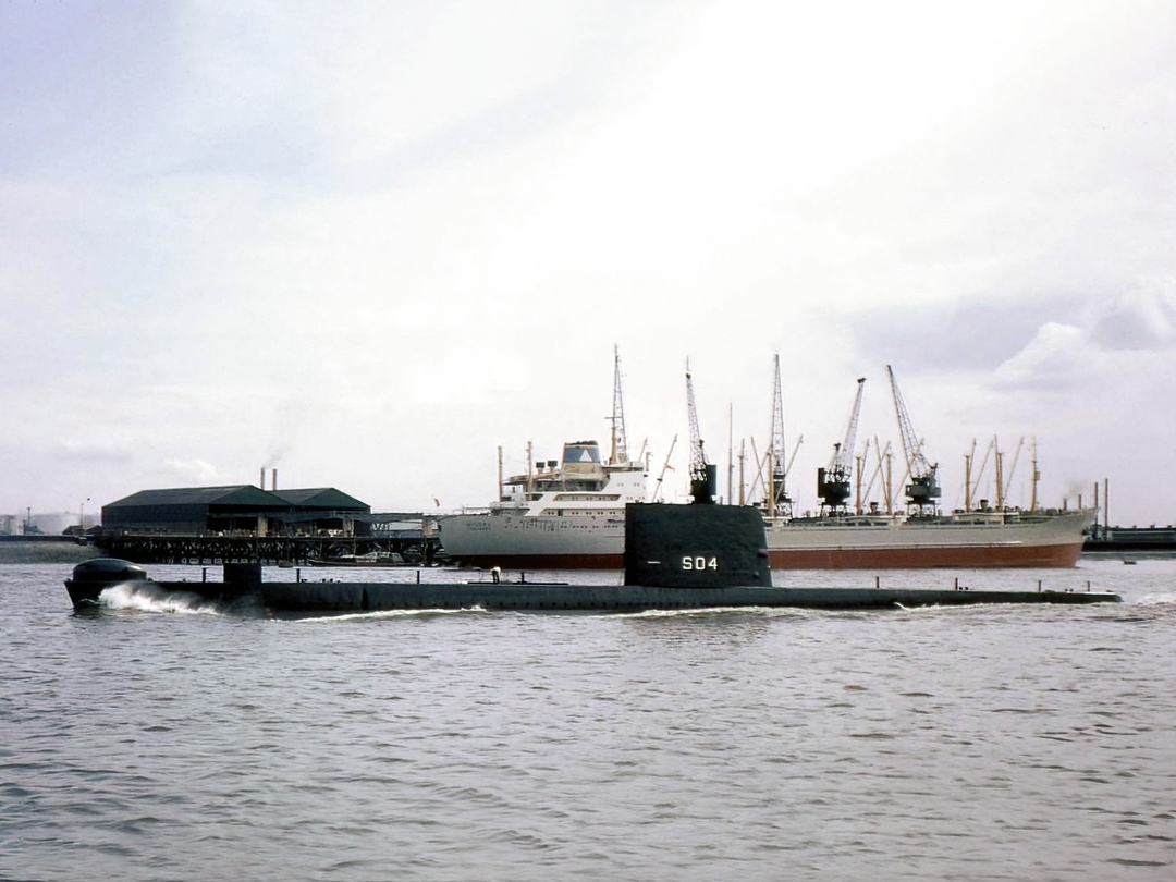 HMS Grampus S04 Porpoise Class Submarine 1962 Photo Print - Posters, Prints, & Visual Artwork - by Hampshire Prints (image 1 of 9)
