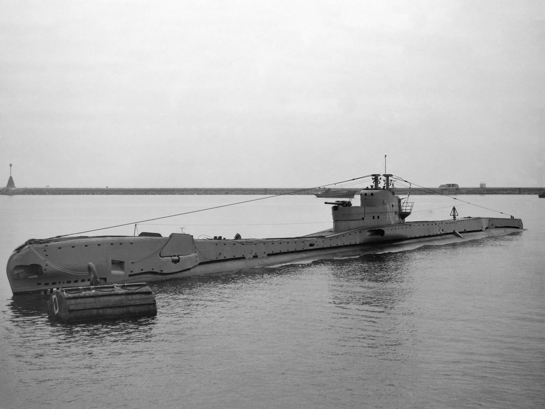HMS Torbay N79 T Class Submarine 1943 Photo Print - Posters, Prints, & Visual Artwork - by Hampshire Prints (image 1 of 9)