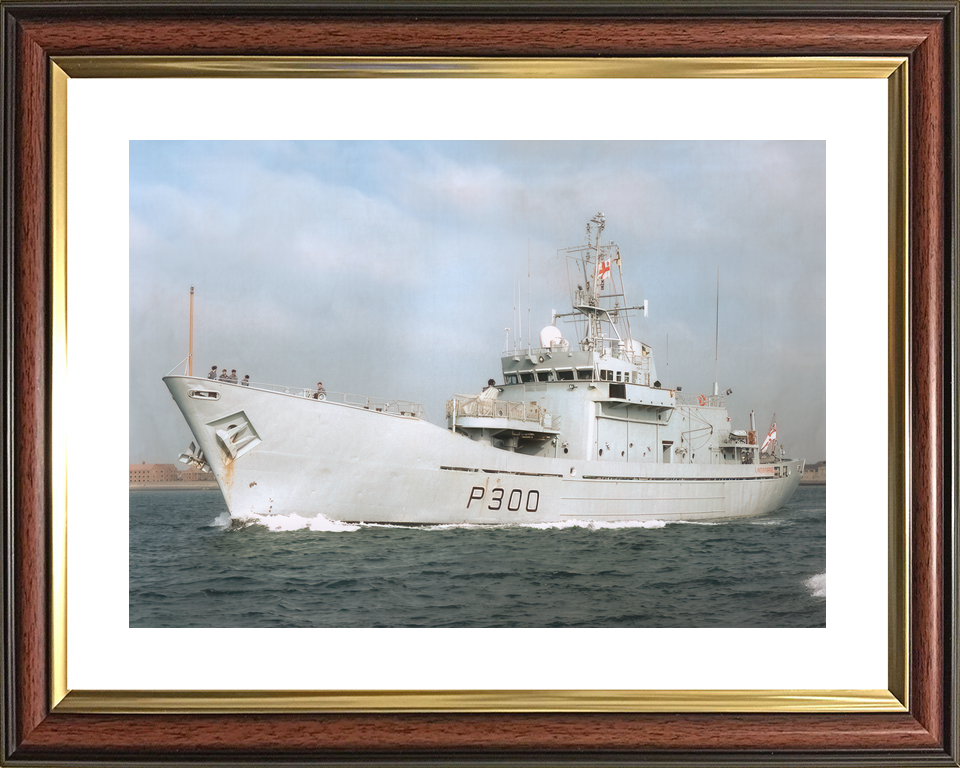 HMS Lindisfarne P300 Island Class Patrol Vessel 1983 Photo Print - Posters, Prints, & Visual Artwork - by Hampshire Prints (image 8 of 9)