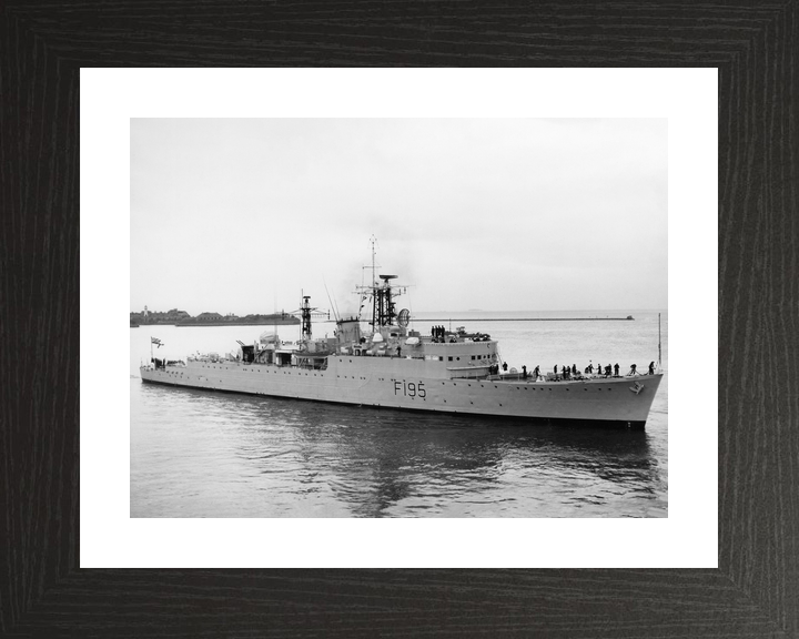 HMS Roebuck F195 R Class Destroyer Starboard View Photo Print - Posters, Prints, & Visual Artwork - by Hampshire Prints (image 2 of 9)