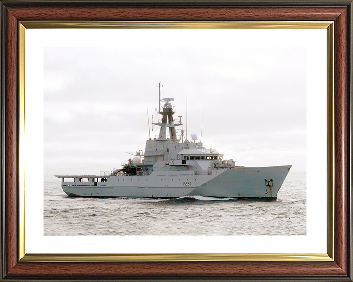 HMS Clyde (P257) Royal Navy River Class Patrol Vessel Underway Starboard Side View Photo Print Wall Art Decor Posters, Prints, & Visual Artwork Hampshire Prints 10 x 8 Classic Frame Yes