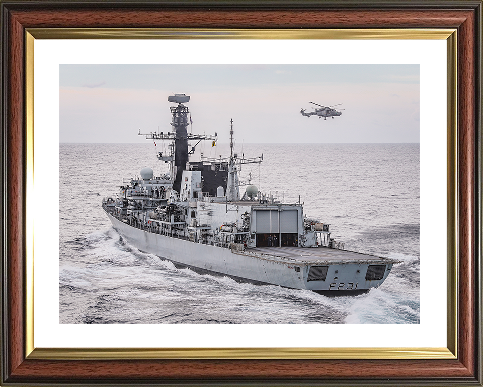 HMS Argyll (F231) Royal Navy Type 23 Frigate With Lynx Helicopter Wall Art Photo Print Naval Decor Posters, Prints, & Visual Artwork Hampshire Prints 10 x 8 Classic Frame Yes