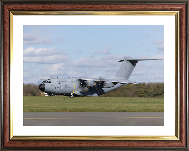 RAF Atlas A400M Landing 2026 Photo Print Royal Air Force Aircraft Wall Art Aviation Decor Posters, Prints, & Visual Artwork Hampshire Prints 10 x 8 Classic Frame Yes
