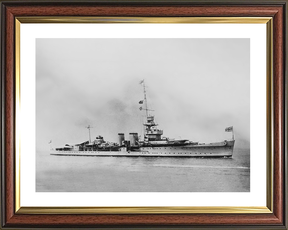 HMS Calcutta (D82) Royal Navy C Class Light Cruiser Starboard View Photo Print Wall Art Decor Posters, Prints, & Visual Artwork Hampshire Prints 10 x 8 Classic Frame Yes