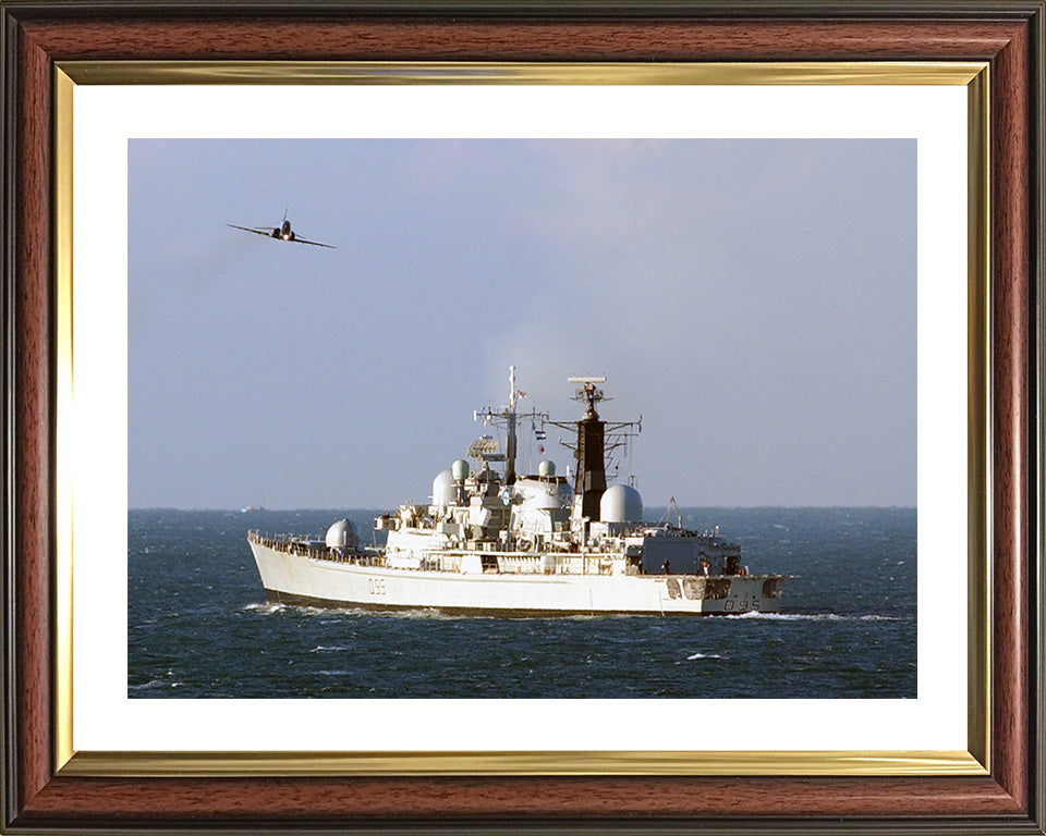 HMS Manchester (D95) Photo Print - Port Quarter View - Royal Navy Type 42 Destroyer Hampshire Prints 10 x 8 Classic Frame Yes