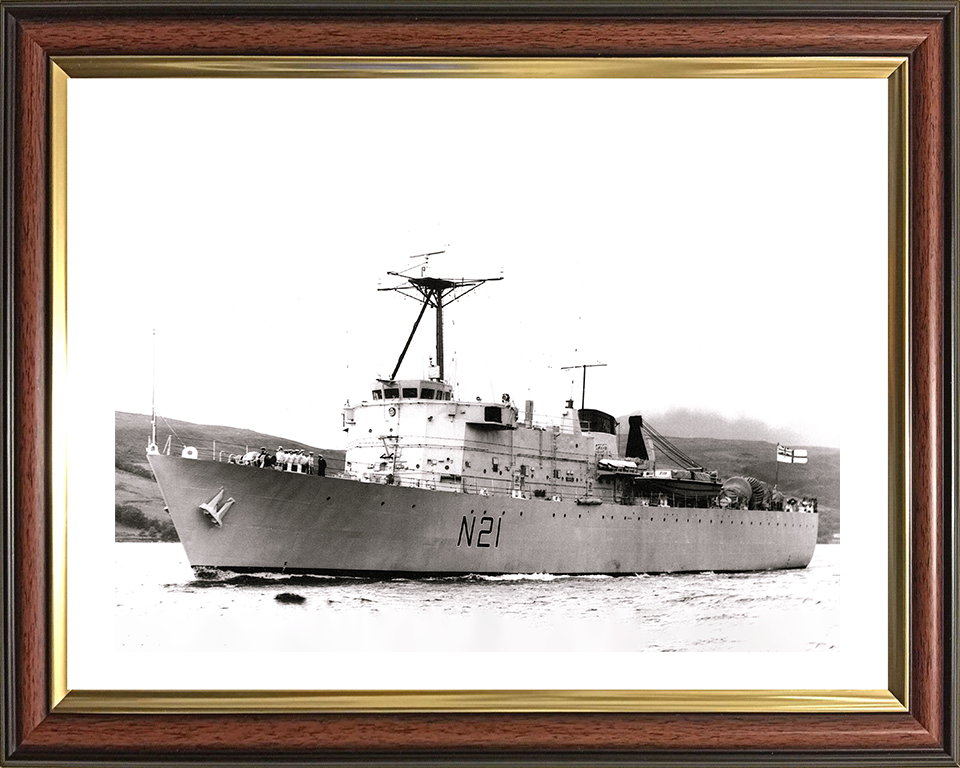 HMS Abdiel (N21) Photo Print - Entering Harbour - Royal Navy Abdiel Class Minelayer Posters, Prints, & Visual Artwork Hampshire Prints 10 x 8 Classic Frame Yes