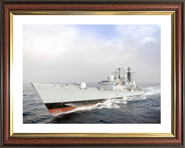 HMS Edinburgh (D97) Royal Navy Type 42 Destroyer At Speed Photo Print Wall Art Decor Posters, Prints, & Visual Artwork Hampshire Prints 10 x 8 Classic Frame Yes