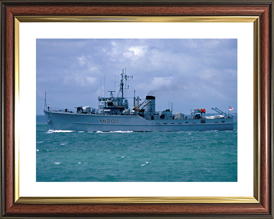 HMS Soberton M1200 | Photo Print | Framed Print | Ton Class | Minesweeper | Royal Navy Hampshire Prints