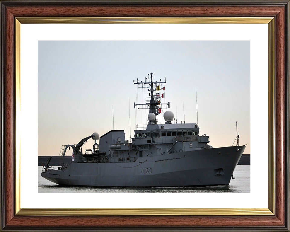 HMS Roebuck H130 | Photo Print | Framed Print | Coastal Survey Vessel | Royal Navy Hampshire Prints