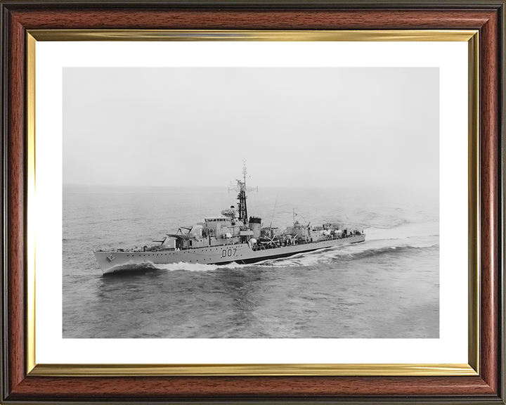 HMS Caesar (D07) (R07) Royal Navy C Class Destroyer Port Side View Photo Print Wall Art Decor Posters, Prints, & Visual Artwork Hampshire Prints 10 x 8 Classic Frame Yes