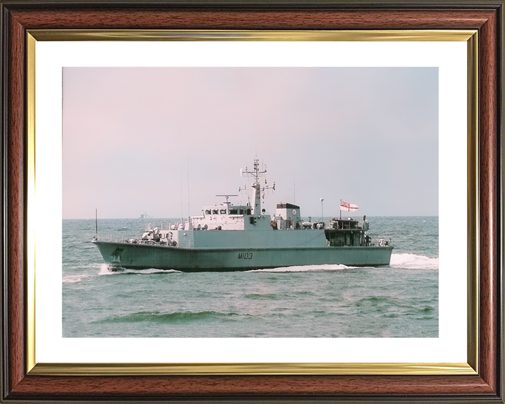 HMS Cromer (M103) Royal Navy Sandown Class Minehunter Port Side View Photo Print Wall Art Decor Posters, Prints, & Visual Artwork Hampshire Prints 10 x 8 Classic Frame Yes
