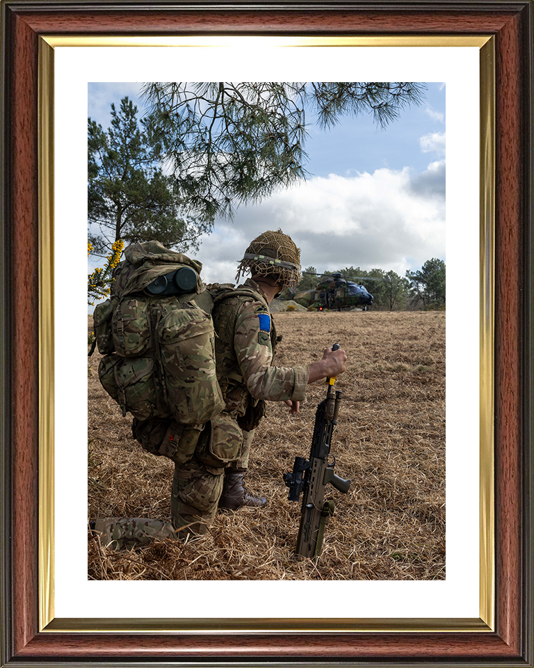 British Army Parachute Regiment Soldier Kneels watching a French Caiman Helicopter Photo Print Wall Art Military Posters, Prints, & Visual Artwork Hampshire Prints 10 x 8 Classic Frame Yes
