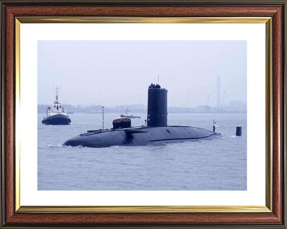 HMS Conqueror S48 Submarine | Photo Print | Framed Print | Churchill class | Royal Navy Hampshire Prints