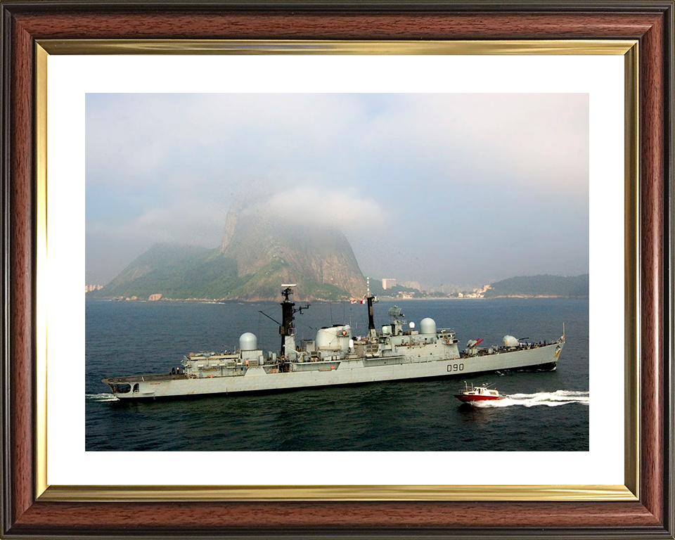 HMS Southampton (D90) Photo Print - Rio de Janeiro 2005 - Royal Navy Type 42 Destroyer Posters, Prints, & Visual Artwork Hampshire Prints 10 x 8 Classic Frame Yes
