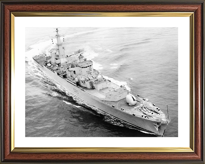 HMS Bristol (D23) Royal Navy Type 82 Destroyer Turning to Port Photo Print Wall Art Naval Decor Posters, Prints, & Visual Artwork Hampshire Prints 10 x 8 Classic Frame Yes