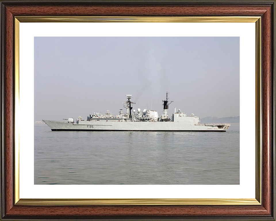 HMS Campbeltown (F86) Royal Navy Type 22 Frigate Port Beam Photo Print Wall Art Decor Posters, Prints, & Visual Artwork Hampshire Prints 10 x 8 Classic Frame Yes