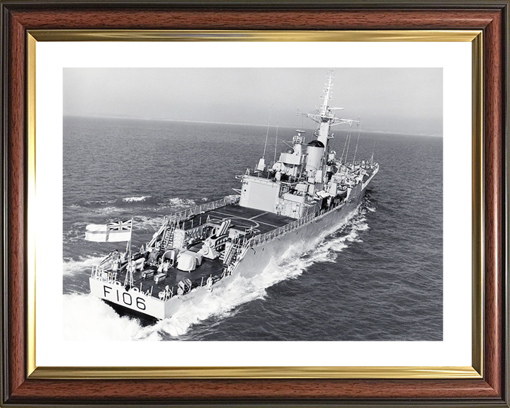 HMS Brighton (F106) Royal Navy Rothesay Class Frigate Starboard Quarter Photo Print Wall Art Decor Posters, Prints, & Visual Artwork Hampshire Prints 10 x 8 Classic Frame Yes