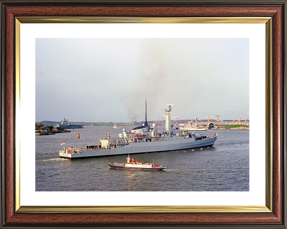 HMS Arrow (F173) Royal Navy Type 21 Frigate Entering Harbour Photo Print Wall Art Decor Posters, Prints, & Visual Artwork Hampshire Prints 10 x 8 Classic Frame Yes