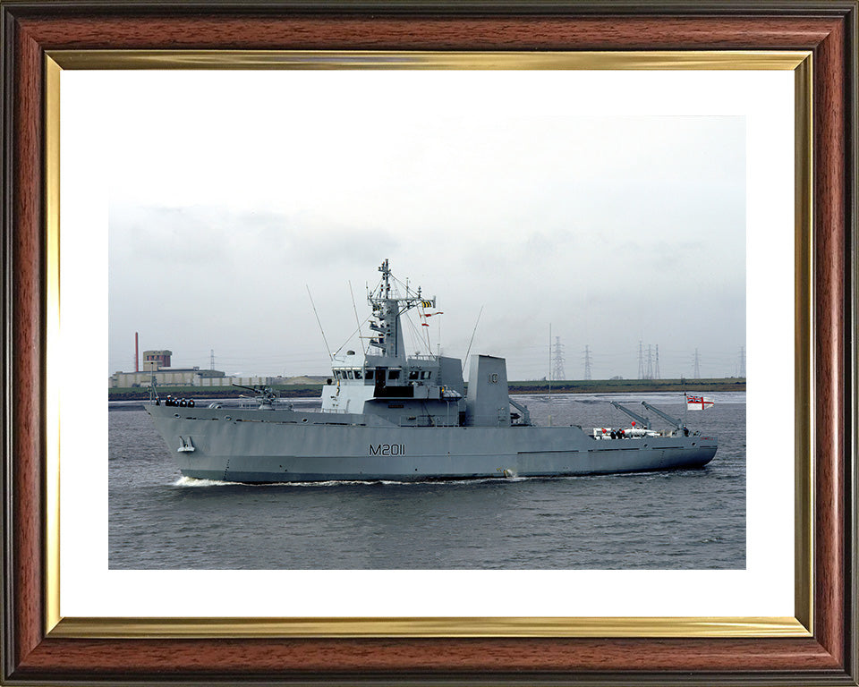 HMS Orwell M2011 Royal Navy River class minesweeper Photo Print or Framed Print - Hampshire Prints