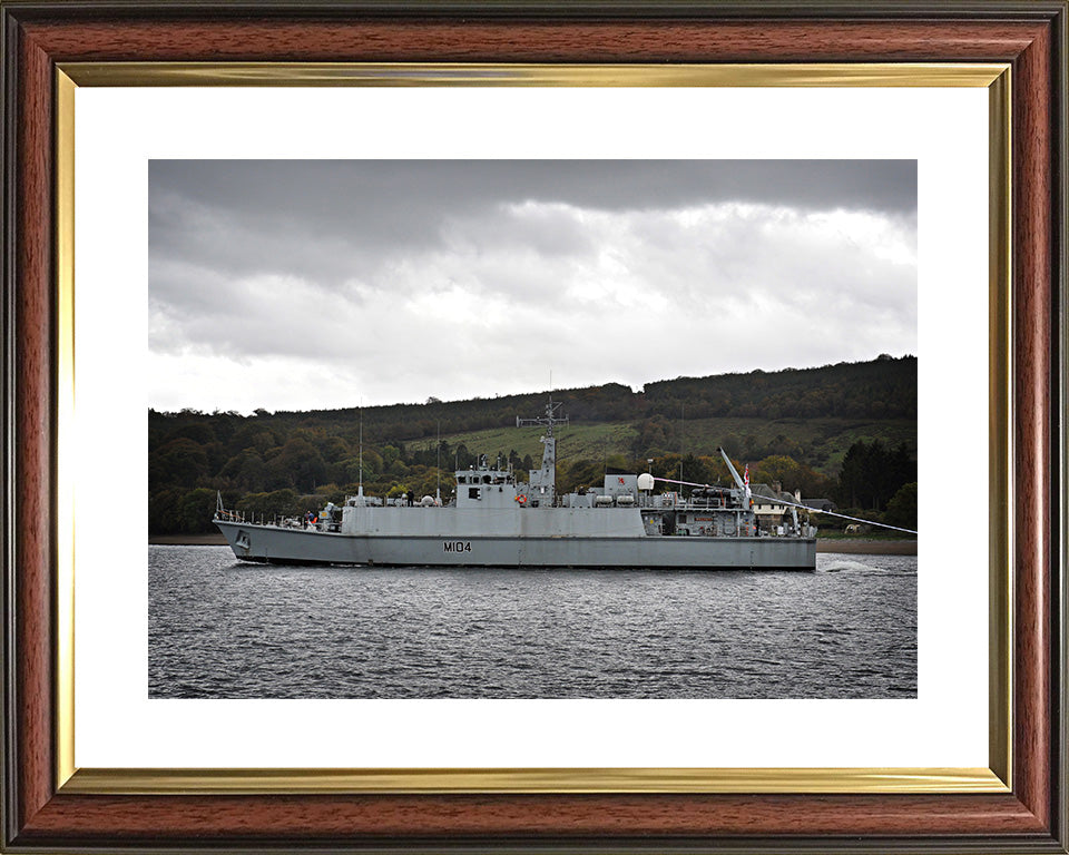 HMS Walney M104 | Photo Print | Framed Print | Sandown Class | minesweeper | Royal Navy Hampshire Prints