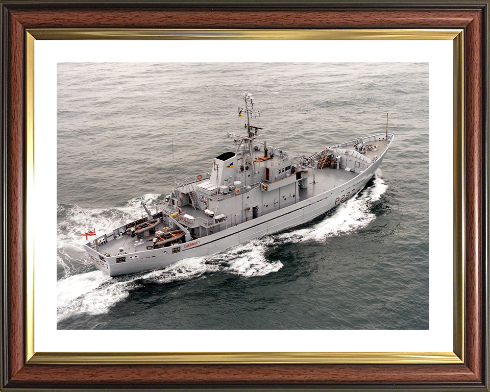 HMS Guernsey (P297) Photo Print - At Sea 1997 – Royal Navy Island Class Patrol Vessel Hampshire Prints 10 x 8 Classic Frame Yes