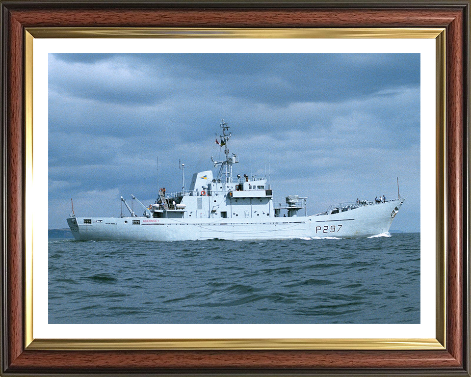 HMS Guernsey P297 | Photo Print | Framed Print | Island Class | Patrol Vessel | Royal Navy Hampshire Prints