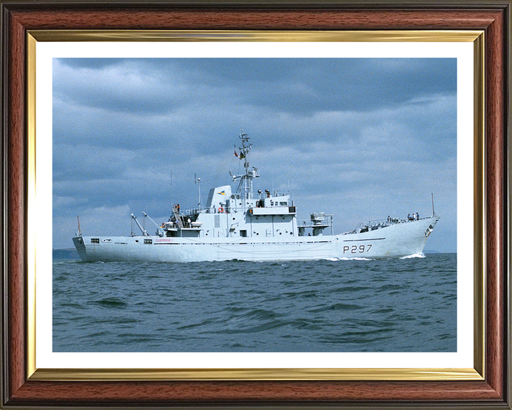 HMS Guernsey P297 | Photo Print | Framed Print | Island Class | Patrol Vessel | Royal Navy Hampshire Prints