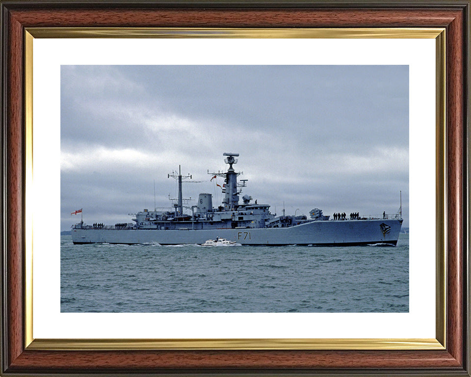 HMS Scylla F71 | Photo Print | Framed Print | Leander Class | Frigate | Royal Navy Hampshire Prints