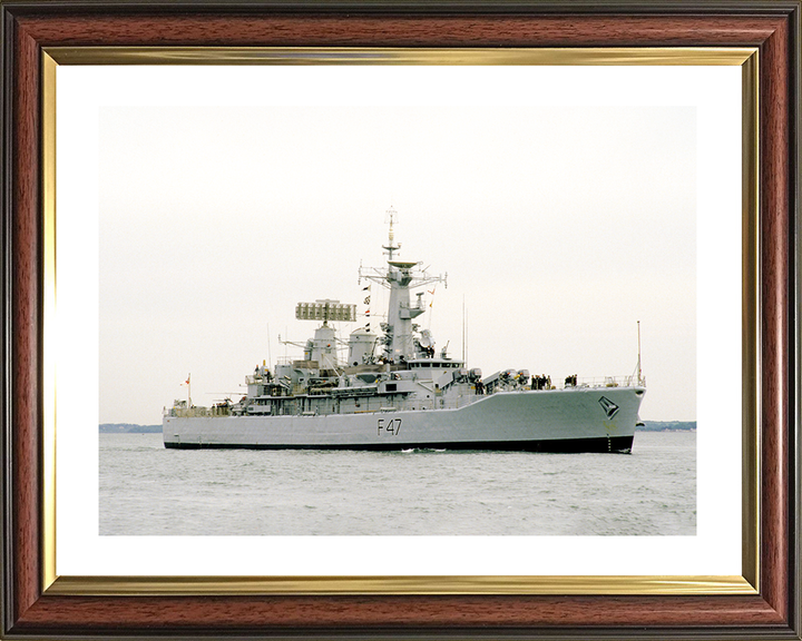 HMS Danae (F47) Royal Navy Leander Class Frigate Entering Harbour Photo Print Wall Art Decor Posters, Prints, & Visual Artwork Hampshire Prints 10 x 8 Classic Frame Yes