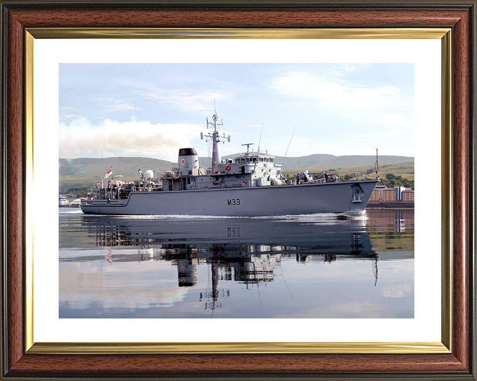 HMS Brocklesby (M33) Royal Navy Hunt Class Mine Warfare Vessel Starboard Side Reflections Photo Print Wall Art Decor Posters, Prints, & Visual Artwork Hampshire Prints 10 x 8 Classic Frame Yes