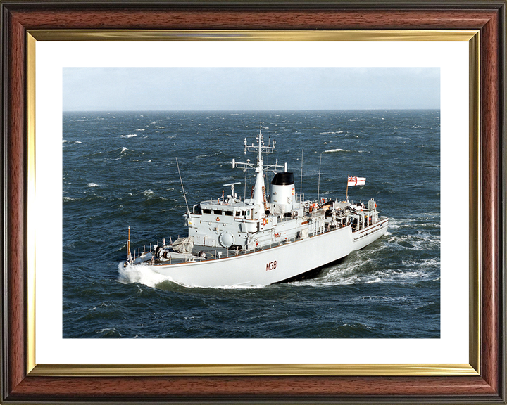 HMS Atherstone (M38) Royal Navy Hunt Class Mine Warfare Vessel in Heavy Seas Photo Print Wall Art Decor Posters, Prints, & Visual Artwork Hampshire Prints 10 x 8 Classic Frame Yes