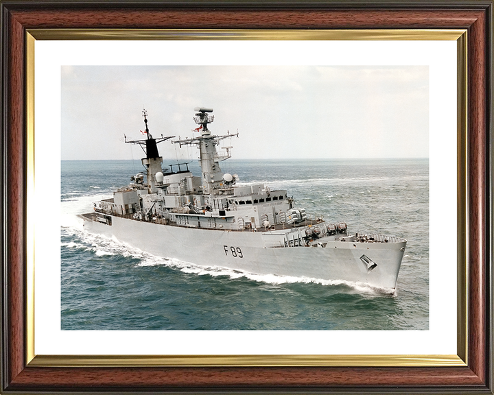 HMS Battleaxe (F89) Royal Navy Type 22 Frigate Starboard Bow View Photo Print Wall Art Decor Posters, Prints, & Visual Artwork Hampshire Prints 10 x 8 Classic Frame Yes