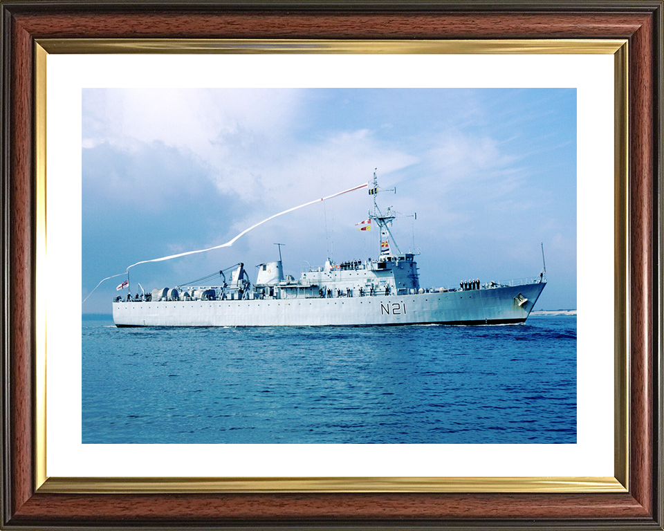 HMS Abdiel (N21) Royal Navy Abdiel Class Minelayer Photo Print Paying Off Warship Wall Art Posters, Prints, & Visual Artwork Hampshire Prints 10 x 8 Classic Frame Yes