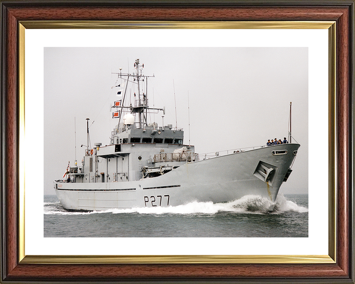 HMS Anglesey (P277) Royal Navy Island Class Patrol Vessel Underway Photo Print Wall Art Decor Posters, Prints, & Visual Artwork Hampshire Prints 10 x 8 Classic Frame Yes