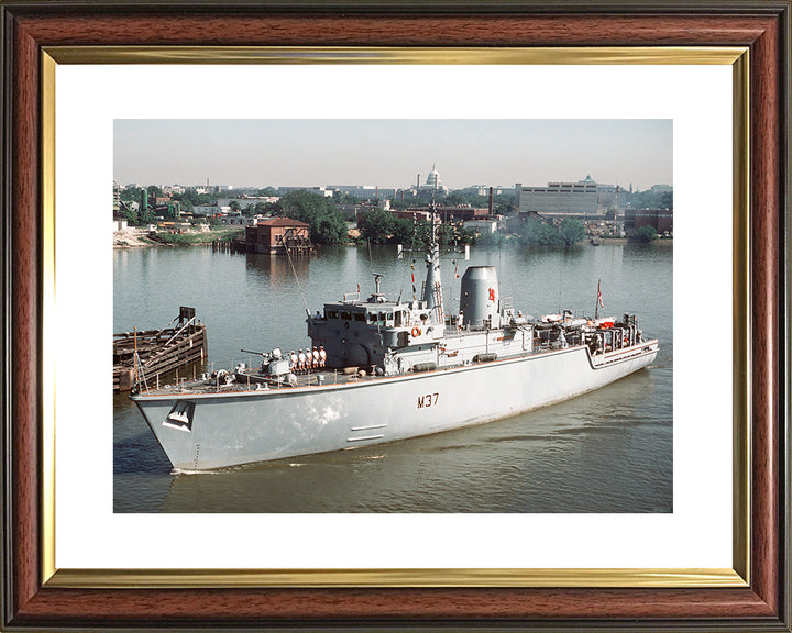 HMS Chiddingfold M37 | Photo Print | Framed Print | Hunt Class | Minehunter | Royal Navy Hampshire Prints