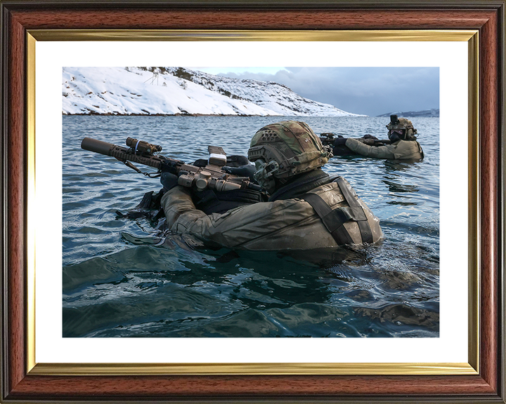 Royal Marines beach assault Wading to shore Photo Print 30 Commando Wall Art Military Decor Poster Posters, Prints, & Visual Artwork Hampshire Prints 10 x 8 Classic Frame Yes