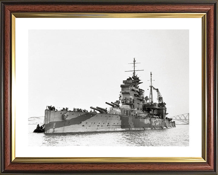 HMS Queen Elizabeth (1913) Royal Navy Queen Elizabeth class battleship Photo Print or Framed Print - Hampshire Prints