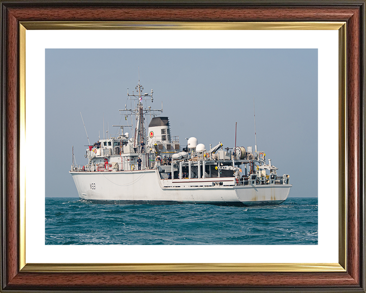 HMS Brocklesby (M33) Royal Navy Hunt Class Mine Warfare Vessel Low Port Quarter View Photo Print Wall Art Decor Posters, Prints, & Visual Artwork Hampshire Prints 10 x 8 Classic Frame Yes