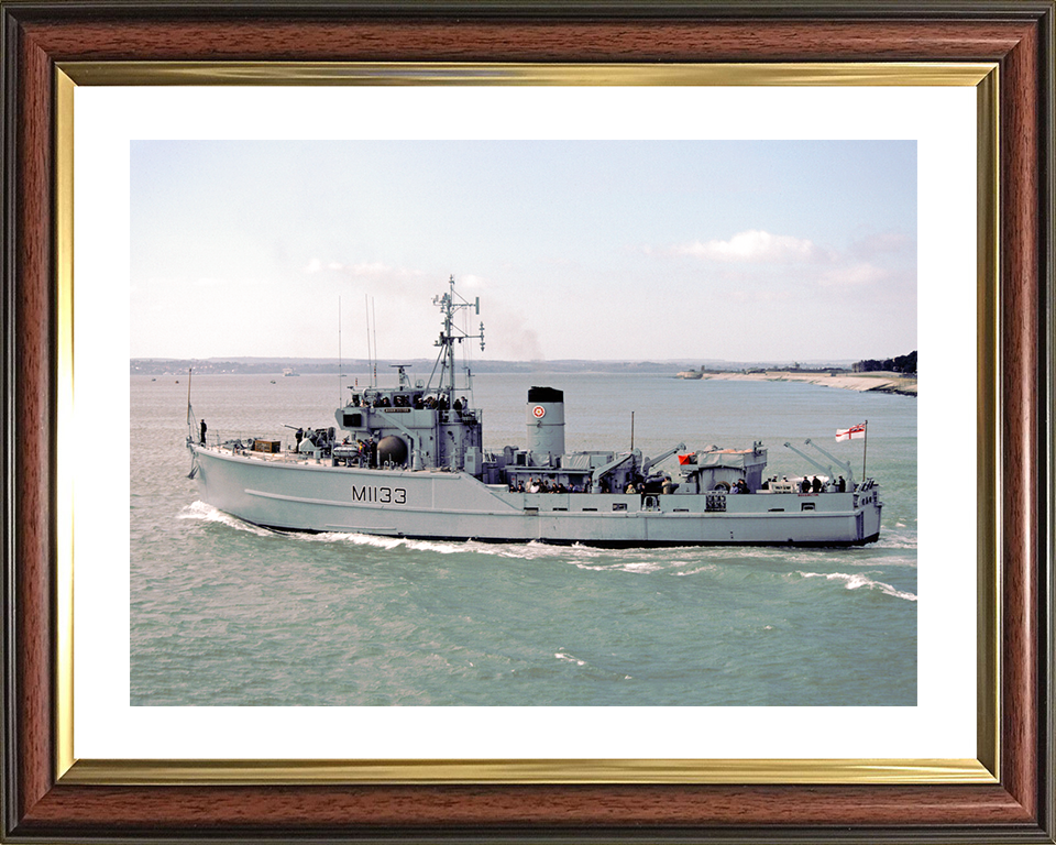 HMS Bossington (M1133) Royal Navy Ton Class Minesweeper Leaving Portsmouth Photo Print Wall Art Decor Posters, Prints, & Visual Artwork Hampshire Prints 10 x 8 Classic Frame Yes