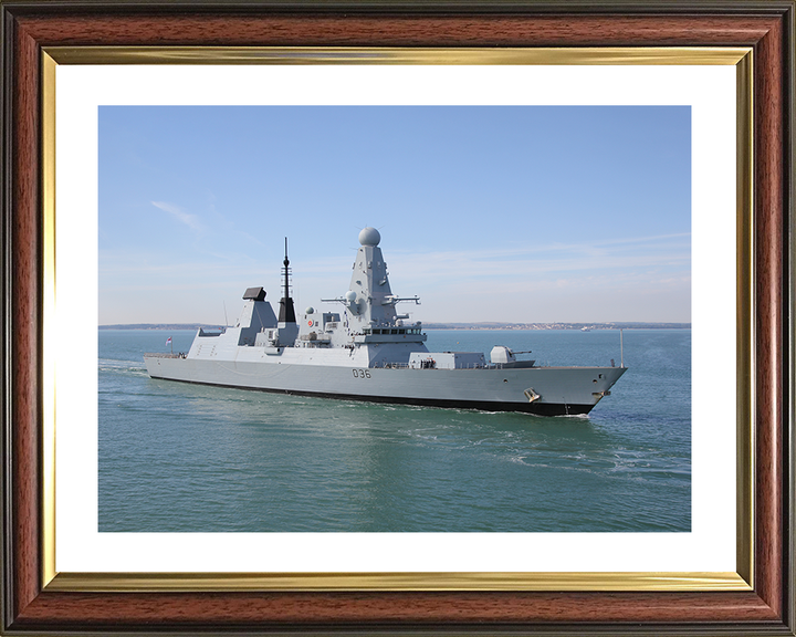 HMS Defender (D36) Royal Navy Type 45 Destroyer Entering Portsmouth Photo Print Wall Art Decor Posters, Prints, & Visual Artwork Hampshire Prints 10 x 8 Classic Frame Yes