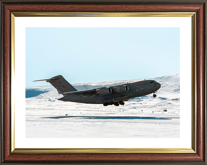 RAF C-17 Globemaster Takeoff Canada 2026 Photo Print Royal Air Force Aircraft Wall Art Posters, Prints, & Visual Artwork Hampshire Prints 10 x 8 Classic Frame Yes