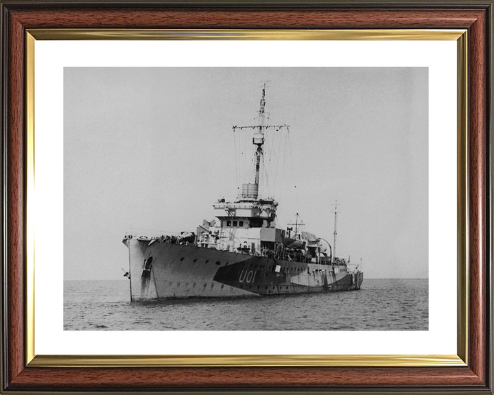 HMS Bridgewater (U01) Photo Print - at Sea 1942 - Royal Navy Bridgewater Class Sloop Posters, Prints, & Visual Artwork Hampshire Prints 10 x 8 Classic Frame Yes